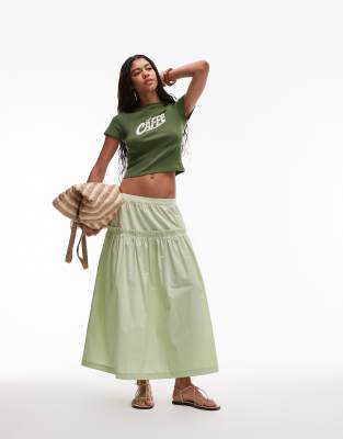 Topshop - Weiter Popeline-Rock in Grün mit Rüschen