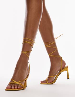 Topshop Wide Fit - Faye - Riemchen-Sandaletten in Gold mit hohem Absatz, weite Passform-Goldfarben