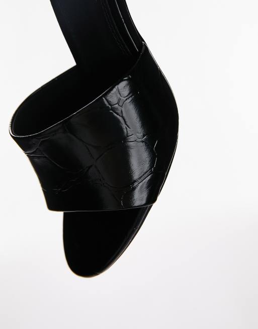 Fia pointy 2024 toe mules