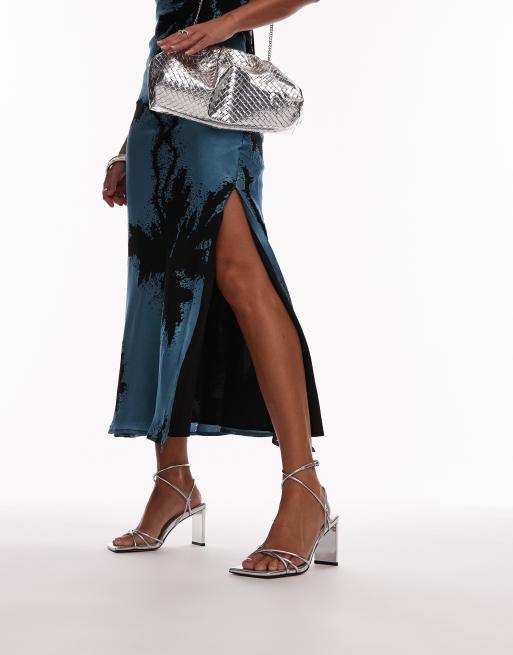 Topshop Wide Fit - Georgina - Sandali a pianta larga con tacco e listini argento