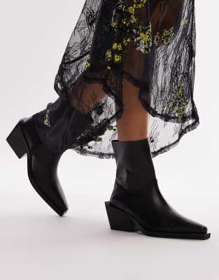 Topshop Wide Fit - Maddy - Cowboystiefel aus Leder in Schwarz mit weiter Passform