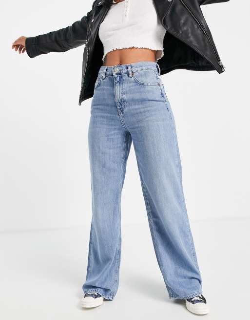 トップショップ Topshop loose wide leg jeans in mid blue レディース-