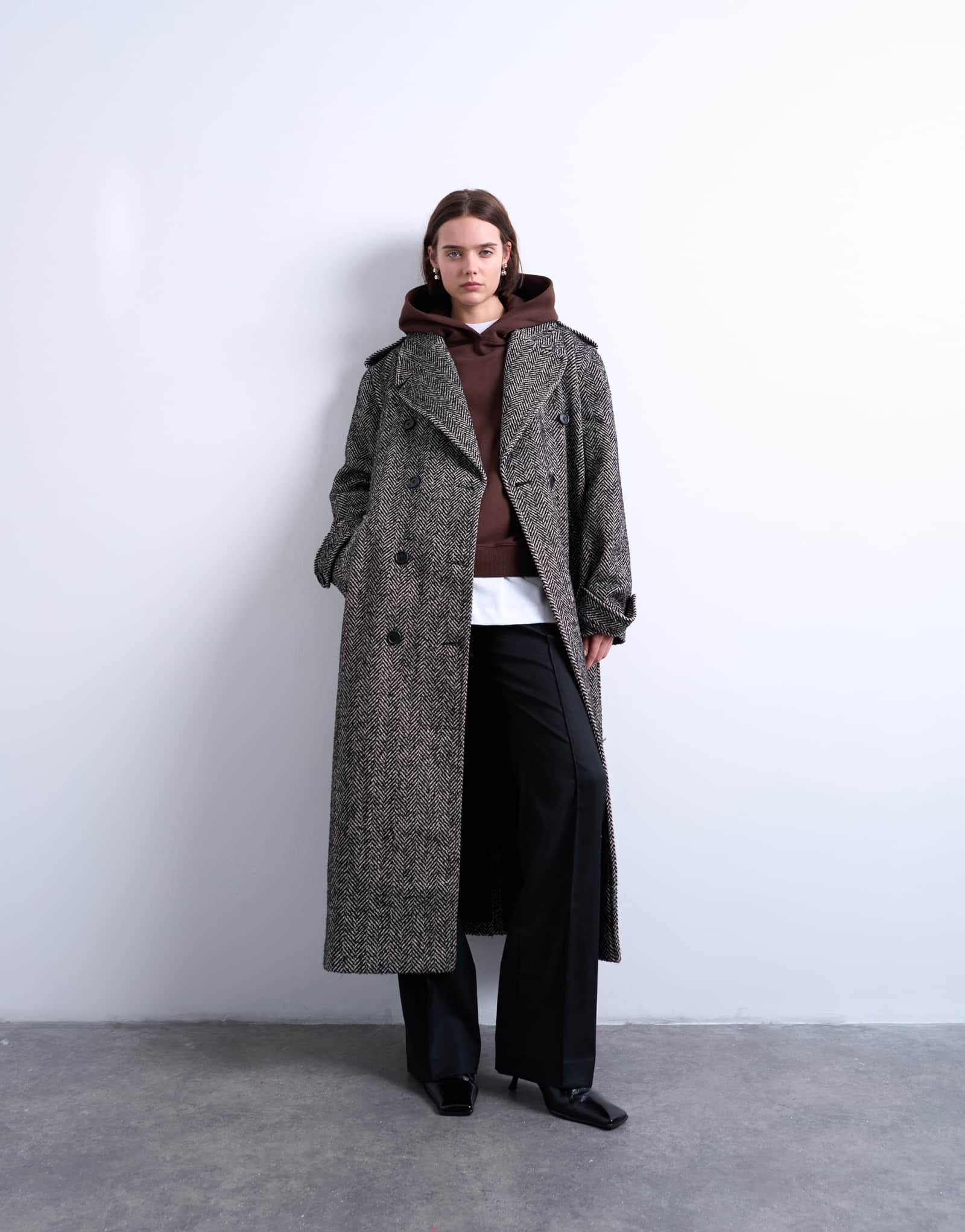 Супер Ярусное пальто с поясом из саржи из полушерстяной ткани Topshop в многослойном исполнении