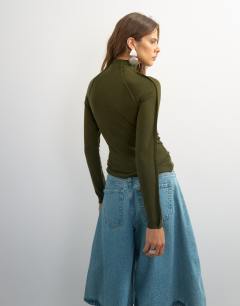 Model wearing X Cara seamed long sleeve T-shirt in khaki