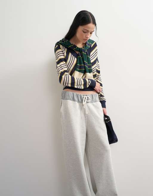 Topshop x Talia Byre pull col V en laine mérinos semi-transparent à rayures écru, 2 de 4
