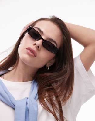Topshop - Xanthi - Schmale Sonnenbrille in Schwarz mit eckigem Gestell