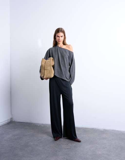 Topshop - Zachte asymmetrische top met blote schouder in gemêleerd grijs, 2 van 4