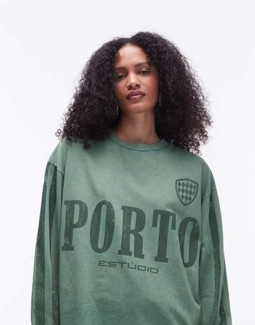 Topshop – Zielony T-shirt skater z długim rękawem i grafiką z napisem Porto