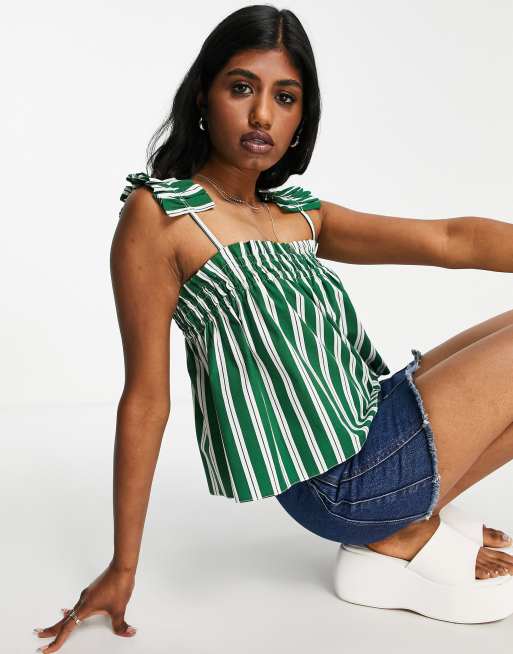 Topshop – Zielony top na ramiączkach z falbanką we wzór w paski