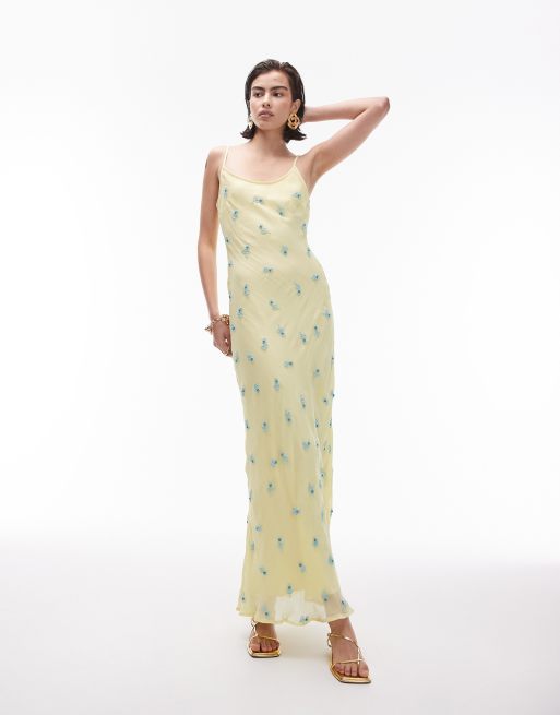Topshop – Żółta sukienka midi na ramiączkach w niebieski haftowany wzór kwiatowy