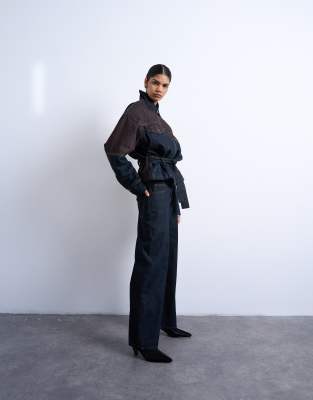 Topshop - Zweifarbige Jeans in Braun und Schwarz mit lockerem Schnitt und hohem Bund-Bunt