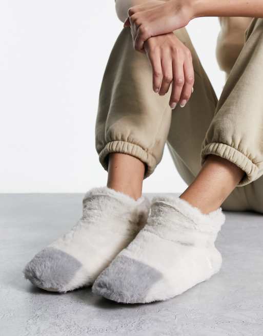 Totes fur deals bootie slippers