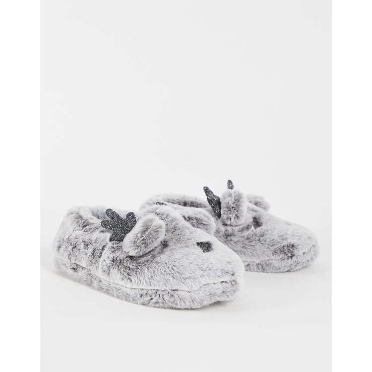 Fluffy discount christmas slippers