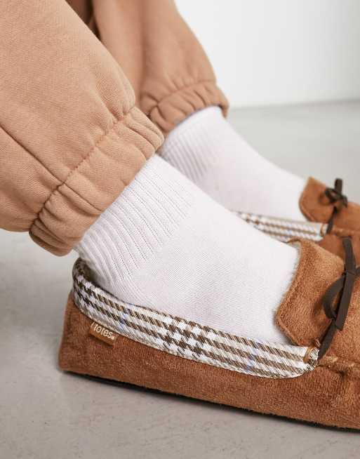 Totes moccasin slipper with check lining in tan