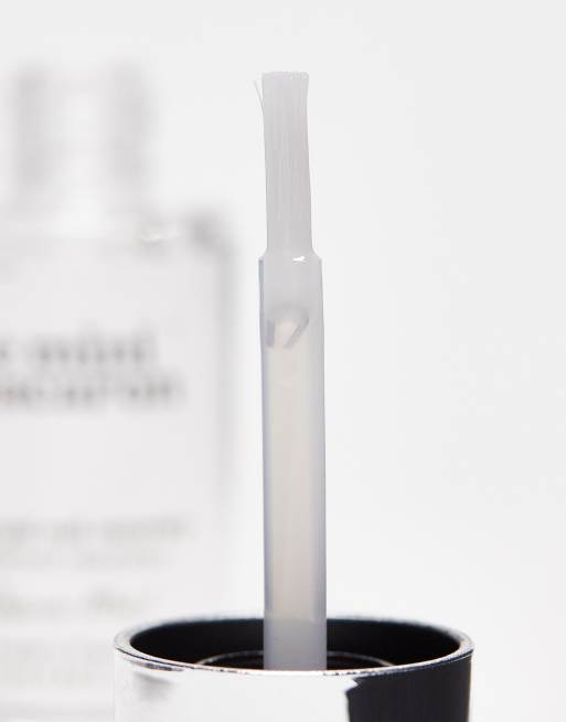 Tratamiento para recuperar uñas dañadas por el uso de gel Rescue Moi de Le Mini Macaron, 4 de 4