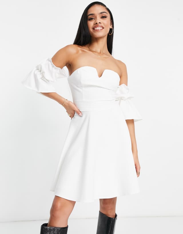 TRENDYOL - bandeau sleeve mini dress in white