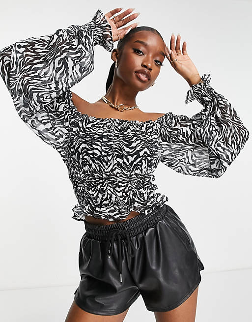 Women Shirts & Blouses/Trendyol bardot blouse in zebra print 