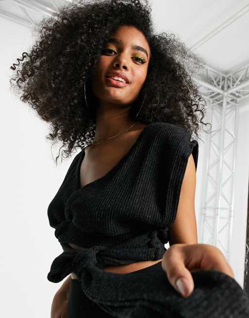 Trendyol - Diepuitgesneden crop top met gestrikte taille in zwart, 4 van 4