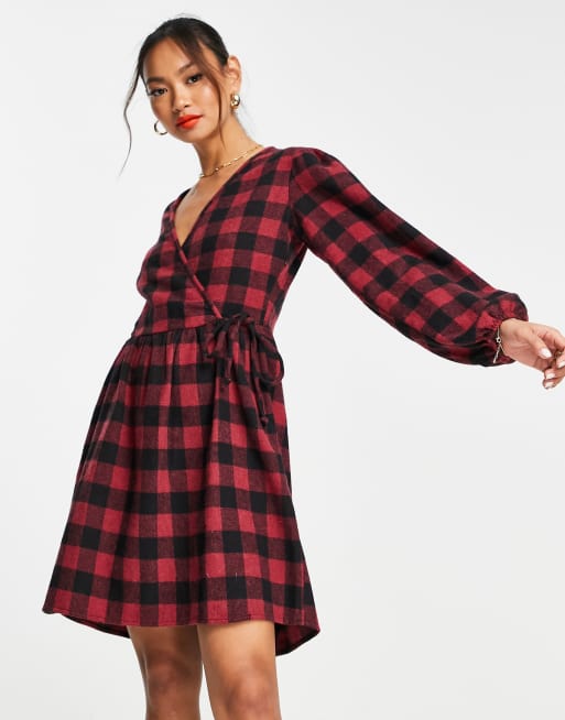 Trendyol - Geruite mini-jurk met lange mouwen in rood