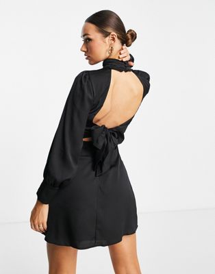 Robes Trendyol - Robe courte à manches longues - Noir