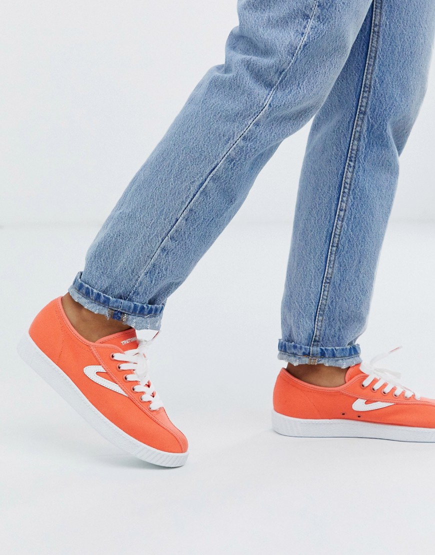 Tretorn lace up trainers in orange-White