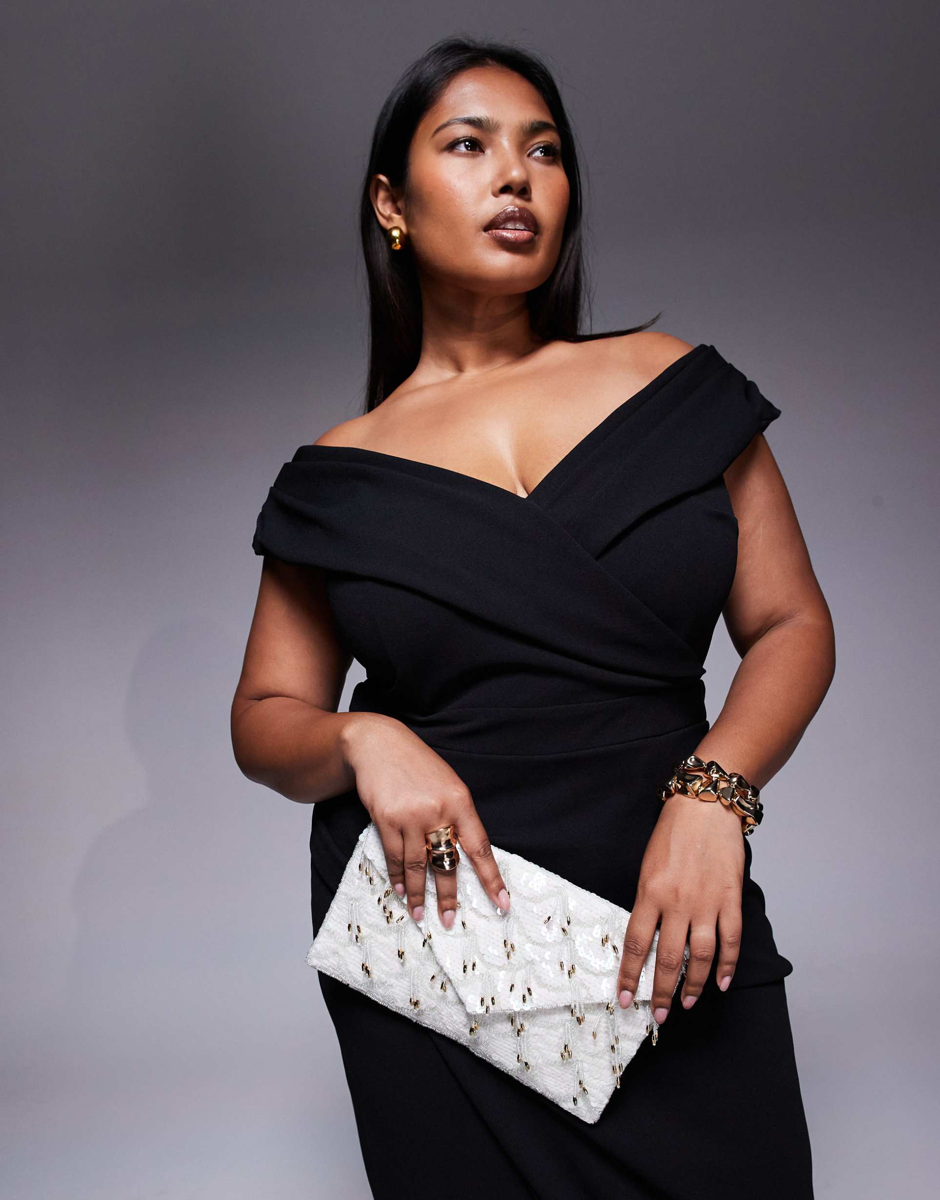 true decadence 3d embellished envelope clutch bag with crossbody strap in white and silver