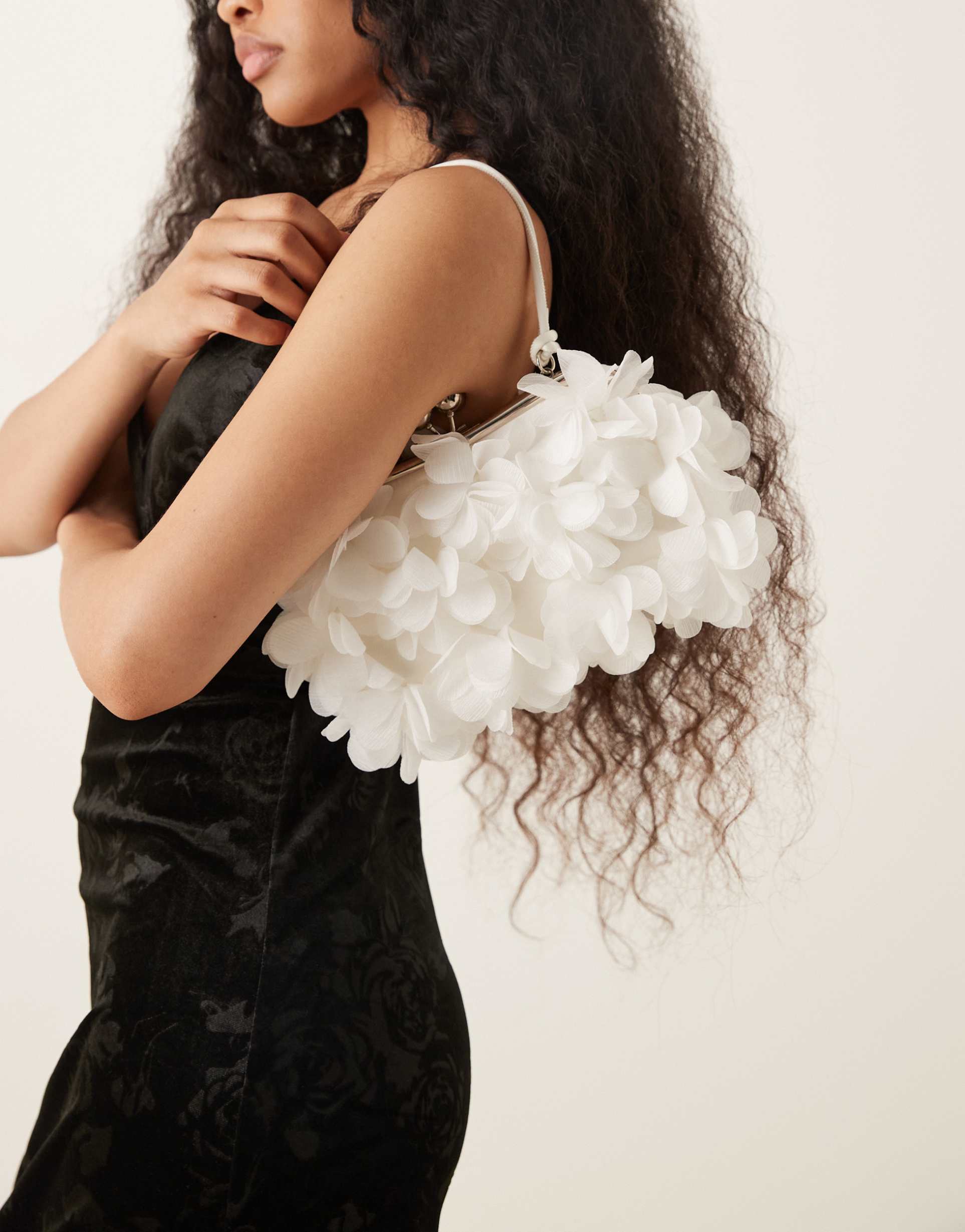 true decadence 3d floral clutch purse in white