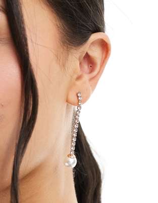 Boucles D'Oreilles Noël En Bois - Pendantes Avec Perle Rouge Et Main Verte - Cadeau Festif Pour Femme