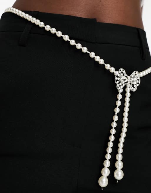 True Decadence bow faux pearl waist belt in pearlescent, 4 of 4