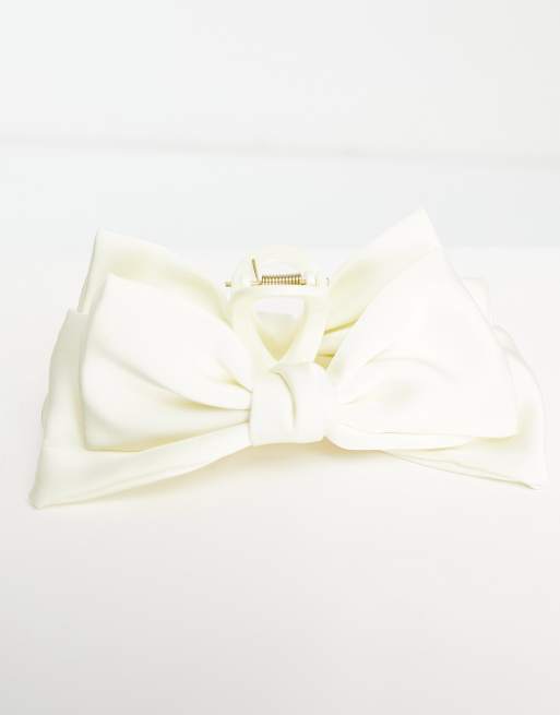 True Decadence bow hair claw in cream, 2 of 4