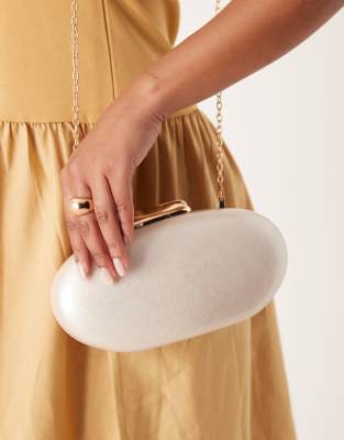 True Decadence - Clutch mit Kunstharz-Optik in Weiß