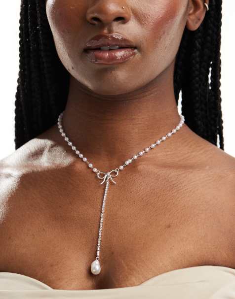 True Decadence - Collana lariat color argento con perle e fiocco - view 1