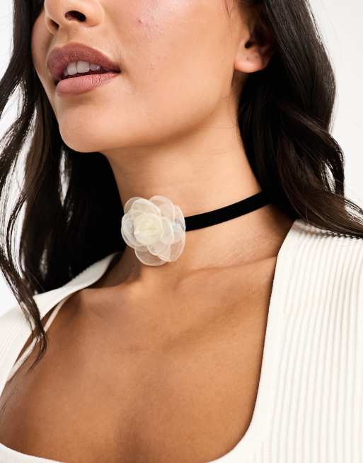 Black neck shop choker