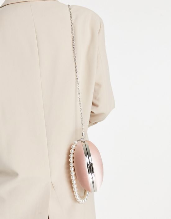 https://images.asos-media.com/products/true-decadence-exclusive-heart-clutch-bag-in-pink-satin-with-pearl-handle/203069224-4?$n_550w$&wid=550&fit=constrain