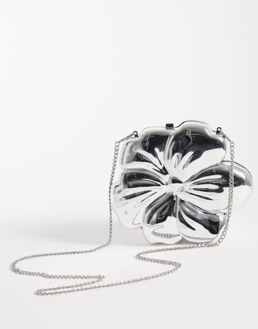 True Decadence flower shaped shoulder bag in silver  metal, 4 of 4
