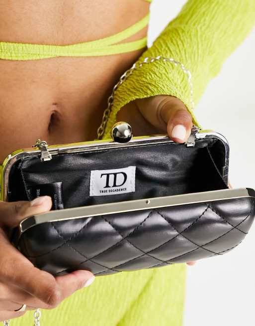 True Decadence – Gesteppte Clutch in Schwarz ASOS