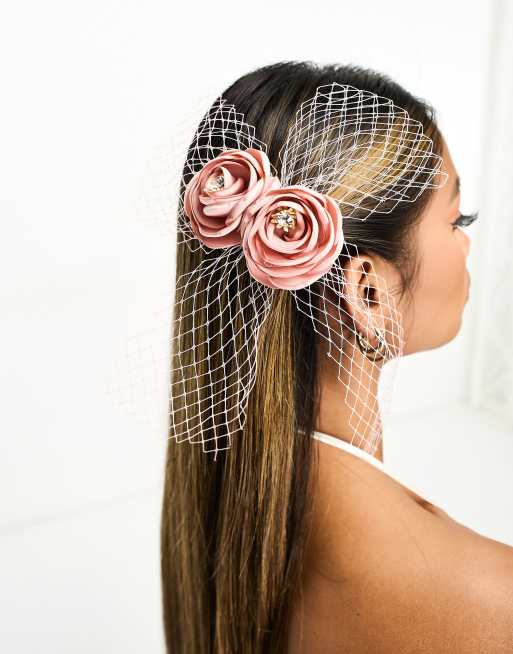 True Decadence - Hårklemme med blomsterdesign og mesh-lag i lyserød