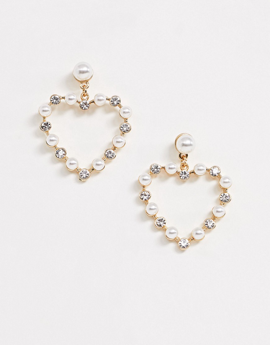 True Decadence – Hjärtformade hängande örhängen med pärlor och kristaller-Guld
