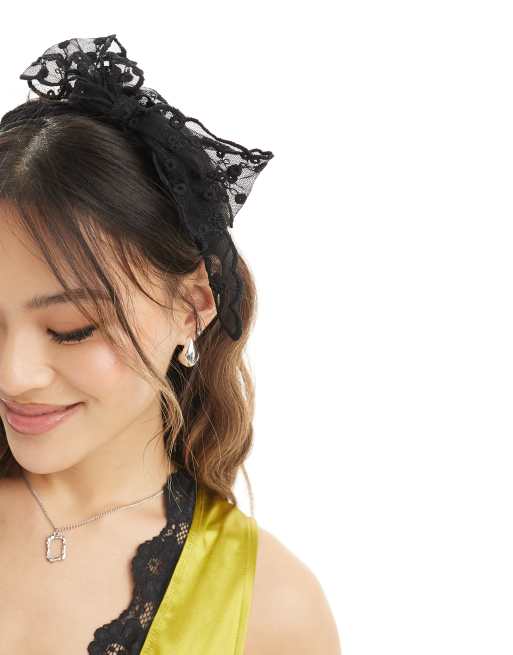 True Decadence lace hair bow in black, 2 of 4