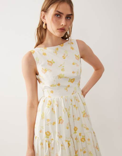 True Decadence Open back maxi dress in cream yellow flower | ASOS