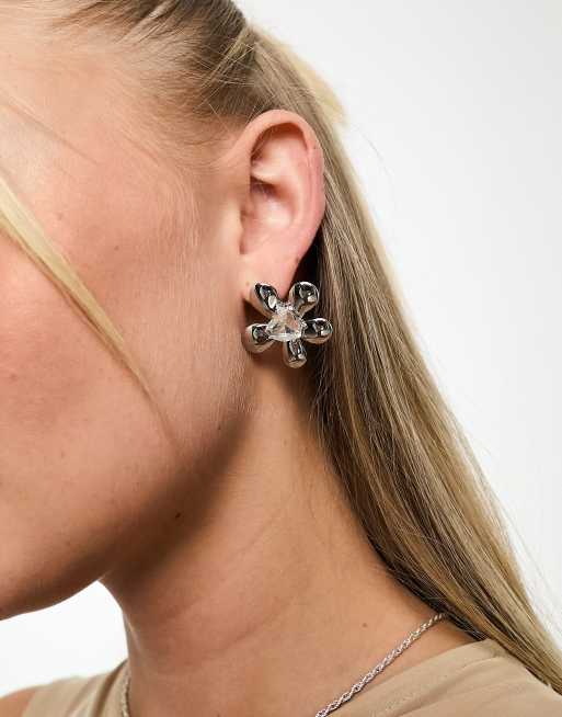 True Decadence - Orecchini a fiore a bottone color argento con cristalli