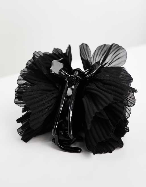 True Decadence oversized flower hair claw in black, 2 of 4