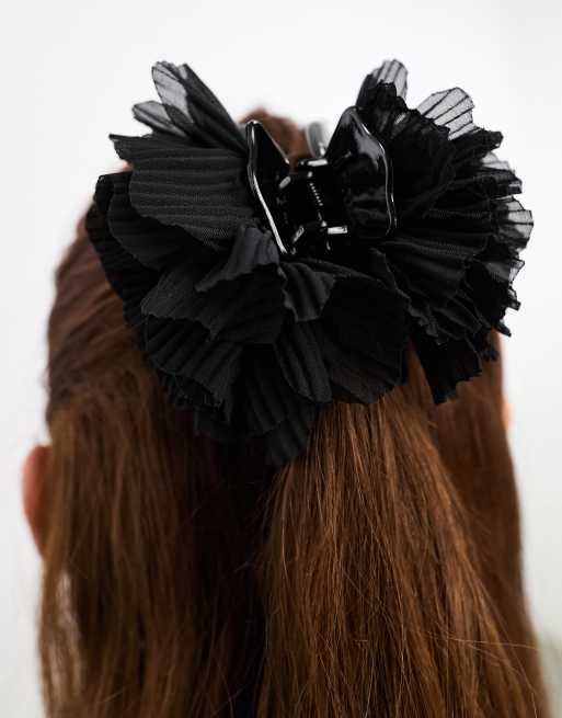 True Decadence oversized flower hair claw in black, 4 of 4