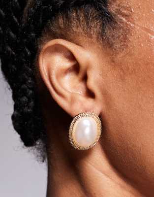 True Decadence True Decadence oversized pearl earrings-Gold
