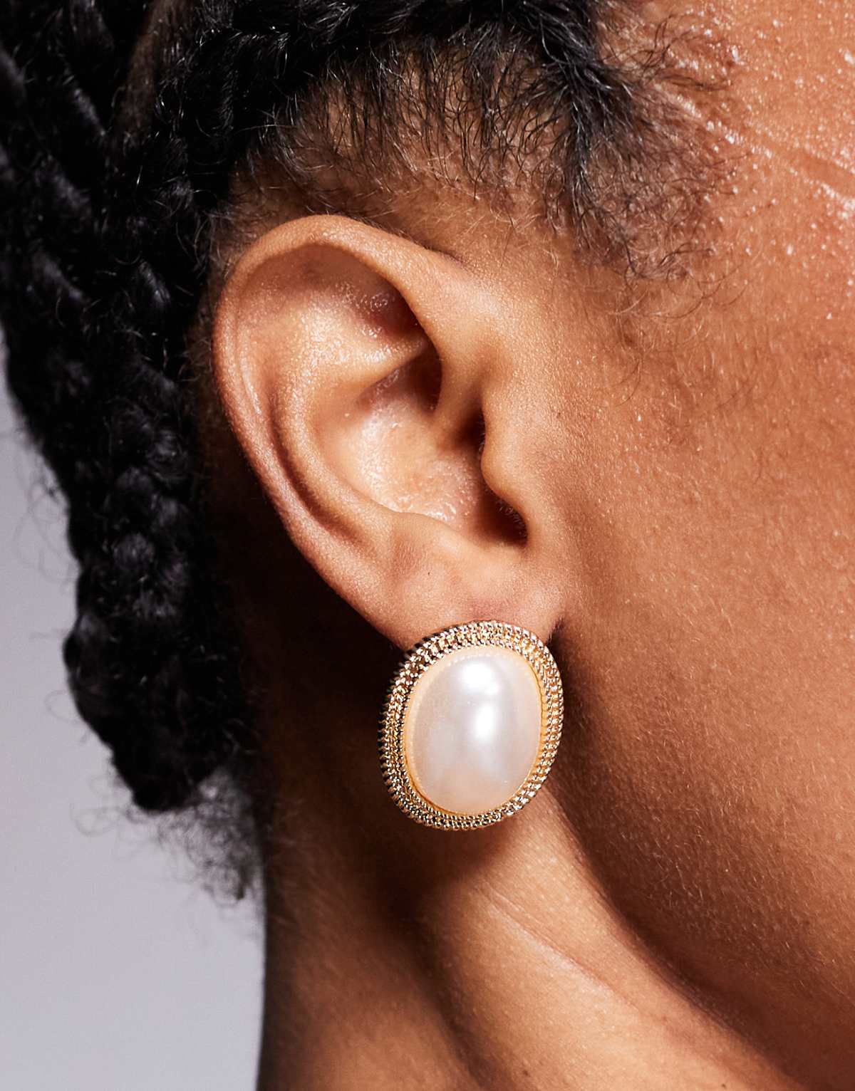 True Decadence oversized pearl earrings
