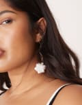[True Decadence] True Decadence oversized pearl flower drop earrings in gold No Size GOLD
