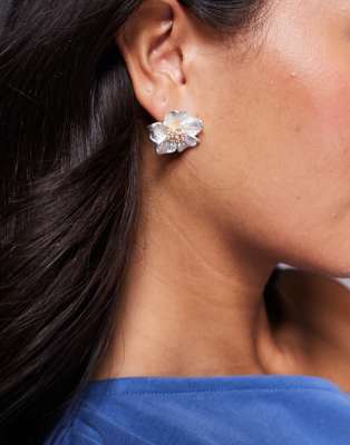 True Decadence True Decadence pearl flower stud earrings-Gold