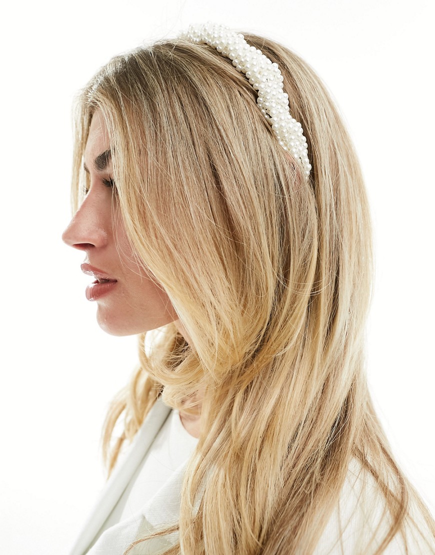 True Decadence pearl headband in white
