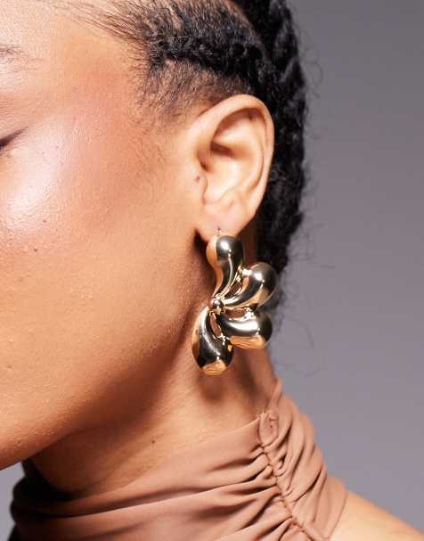 True Decadence pleated fan stud earrings in gold - view 1