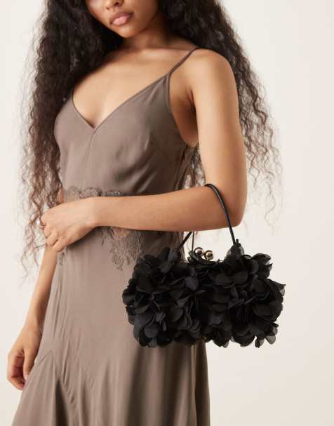 True Decadence - Pochette à fleur en relief - Noir - view 1